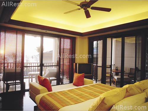 Centara Grand Beach Resort & Villas 9